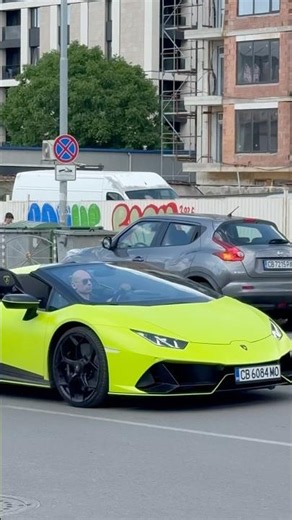 Green Lamborghini Huracan EVO Spyder #green#lamborghinni #huracan #evo #spyder