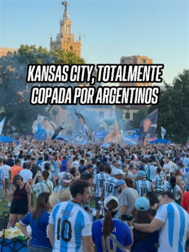 🇦🇷 KANSAS CITY PARECE UNA CIUDAD #ARGENTINA 👉 La previa de cuartos de final entre Argentina y #Suiza se vivió así en el banderazo. 🎬 #ESPNMundial #TikTokDeportes 📺 Mirá los mejores partidos de la #FIFAWorldCup por ESPN, en el Plan Premium de @disneyplusla