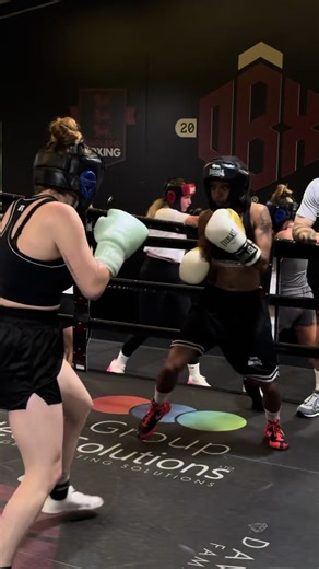 Sparring day for our ladies 💪🏼🥊 #sparring #womensboxing #boxinggym #romsey #training