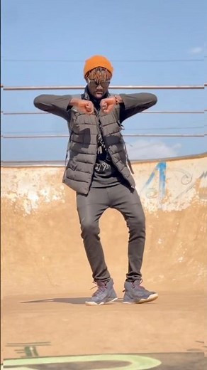 How to Crip Walk - C-Walk Tutorial for Beginners #tonnyrace #dance #youtubeshorts