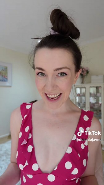 Minnie Mouse Beach Look for 2025