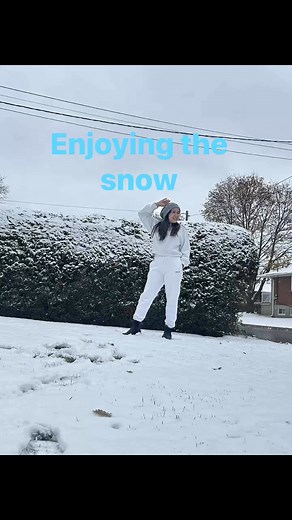 17 reactions · 4 comments | Snow #fypシ゚viralシfypシ゚ #snowfall | Telay Meme | Facebook