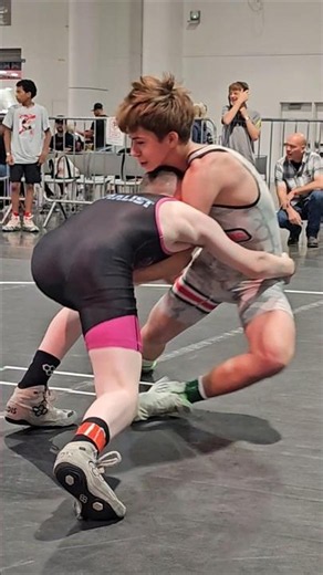 A race to the legs 🏃‍♂️#usawrestling #wrestling #wrestler #grappling #mma #martialarts #shorts