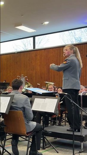 Alte Kameraden - Ausbildungsmusikkorps der Bundeswehr #german #army #march #music #marschmusik