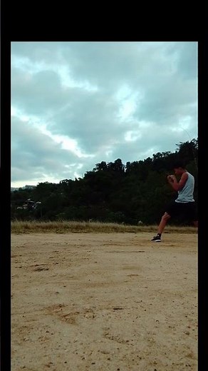 boxing yourself 🥊....#boxing #boxinglife #boxingnews #boxingtraining #viral