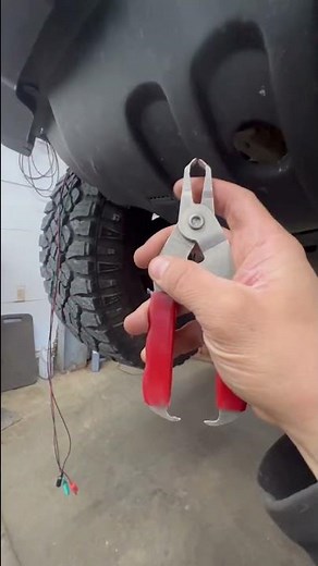 Push pin cap pliers