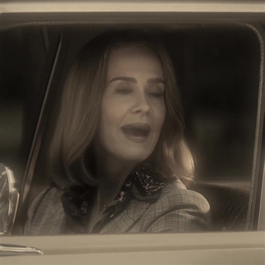 Celebrity Lookalikes: Embeth Davidtz and Sarah Paulson