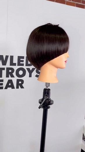 385 reactions · 7 comments | Round Graduation ⬇️ Join us at @premierebeautyshows in Anaheim CA on Feb 4th for our hands on haircutting workshop 10am - 1pm. Sign up at @premierebeautyshows Work smarter not harder with us at @knowledgedestroysfear #hair #haircut #hairbrained #evopro #knowledgedestroysfear #djmuldoon #haireducation #crafthairdresser | D.j. muldoon | Facebook