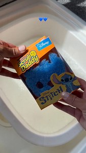 I still can’t get over how cute this sponge is 🥹 #cleantok #cleaning #cleaningmotivation #satisfying #sponge #cleanhome #lilostitch #stitch #spongesqueezing #asmr #asmrsounds #asmrvideo #viral #fyp @scrubdaddyuk | Clean with Anouk