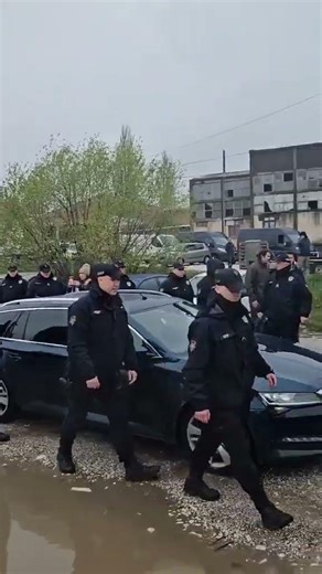 Interventna policija sprovodi "državne" automobile sa fejk tablicama u Aranđelovcu?