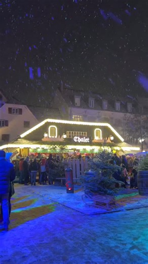 Escapadeur 🥨🚈🇪🇺 on Instagram: "🎄4 Marchés de Noël, à visiter ce weekend autour de Strasbourg (et accessibles en train !) 📍Haguenau 📅 du 21 novembre au 30 décembre 2025 (fermé le 25 décembre) 🚆 22 à 37 min : Strasbourg - Haguenau (jusqu’à 4 trains / heure) 🎟️ Le weekend : billet Alsa+ Groupe Journée Bas-Rhin (28€ pour 2 à 5) 📍Gengenbach et son calendrier de l’Avent 📅 du 28 novembre au 23 décembre 2025 🚆 45 à 60 minutes : Strasbourg - Offenbourg, puis Offenbourg - Gengenbach (jusqu’à 2