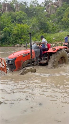 Kubota 4wd tractor stuck in mud #shorts #trending #tractor