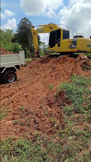 #trackhoe #excavator #technology