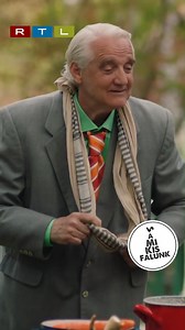 Pali bácsi beveti minden vonzerejét 😉💑 #rtlhu #amikisfalunk | A mi kis falunk