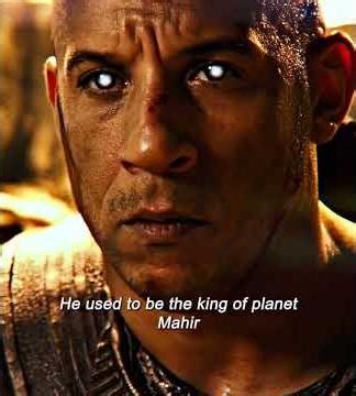 The large hand grabbed the valture