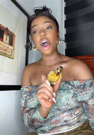 Dress code a touch of red | dress code