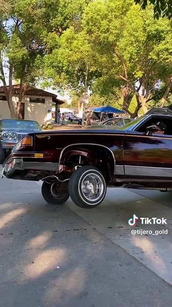 𝒯𝒽𝑒 𝓂𝒶𝒸𝓀.: #lowriders #chrome #hydraulics #classiccars #oldsmobile #impalass #chicano #carshow #cruising #cutlass #inlandempire