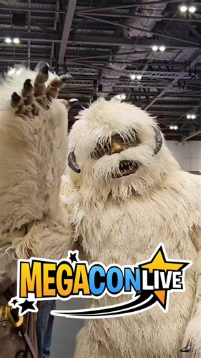 KEEP ON ROLLIN' at MEGACON LIVE LONDON Comic Con #comiccon #megacon #cosplay #cosplayer #starwars