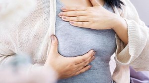 7 Langkah Memerah ASI dengan Tangan, Tetap Sabar dan Tekun ya Bun