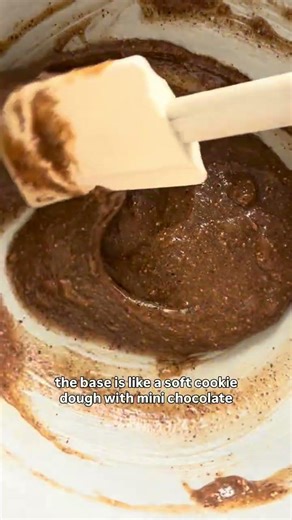 Protein Cookie Dough Bark #cookiedough #nobakedessert #proteindessert