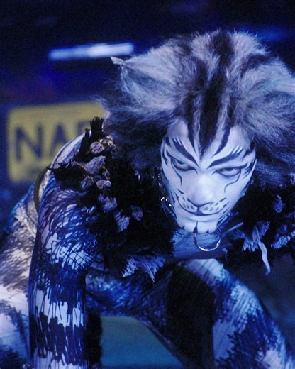 28K views · 131 reactions | Don't miss Andrew Lloyd Webber’s record-breaking musical CATS, at Crown Theatre from November! Celebrate the 40th Anniversary of this “simply purrfect“ (Daily Mirror) musical with its timeless music, spectacular sets, breathtaking choreography and of course the unforgettable ‘Memory’. | Cats the Musical Australia | Facebook