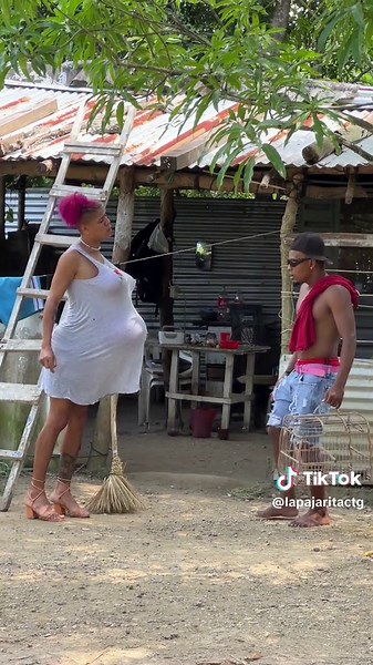 Papi tu tienes aue atender a tus niños 😂