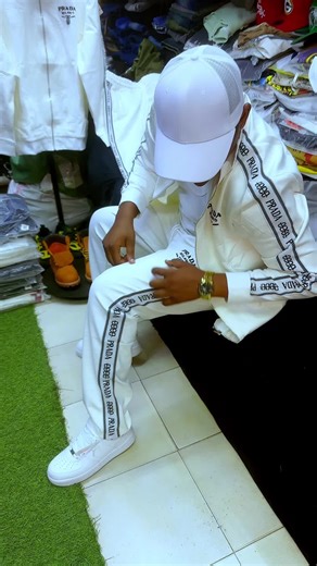 Fashion-hub collections on TikTok