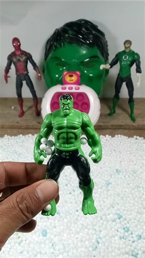 mainan berburu Hulk