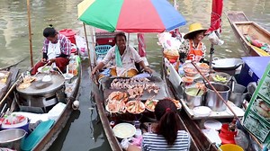 In Thailand where Mark Wiens showed me around the Amphawa floating market. | Strictly Dumpling