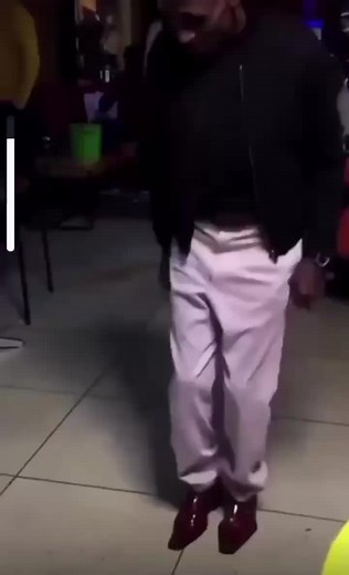 SAX DANCE LOL....#Saxdance #Fya#Trending #Viral #Amapianoviral #Tiktokdance #Amapianodance