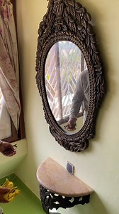 حصيلة اليوم و فوائدها Des Acquisitions à la Brocante intéressantes Voici quelques idées d'acquisitions intéressantes que l'on peut trouver en brocante, classées par thèmes pour faciliter la recherche : Pour la décoration * Miroirs anciens : Avec leurs cadres sculptés ou dorés, ils peuvent apporter beaucoup de cachet à un intérieur. * Petits meubles d'appoint : Une petite table, un tabouret, ou un porte-revues en rotin peuvent ajouter une touche vintage sans encombrer l'espace. * Vases et pots en