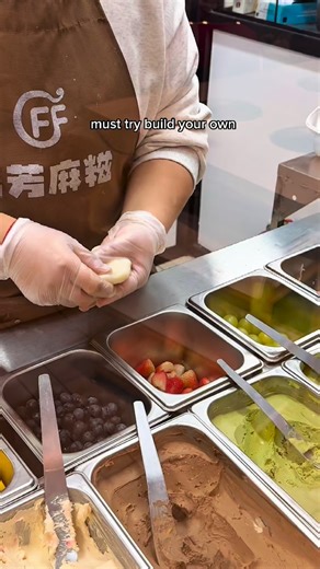 Build your own fruit and cheesecake mochi in Shanghai 🥵 Price from 18-22 rmb depending on how many items you pick for your mochi 📍Fang Fang Mochi 芳芳手作麻糍, Luoxiu Road station (Line 15) 9 mins walk from Exit 2. Shanghai Xuhui Luoxiu Road No.897 Chuangyi MIX Luoxiu Road F F2 219-1 #mochi #fruitmochi #shanghaitravel #shanghaifoodie #dessertlovers | eatwithhendri