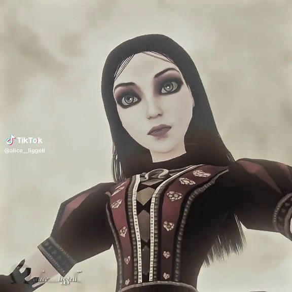 Returning to the Old Look: Alice Madness Returns Cosplay Transformation