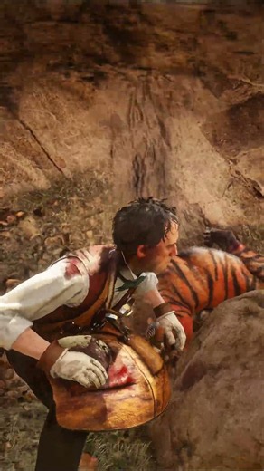 Injured Tiger Killed, White Cougar Attacks Fallen Man in RDR2 #shorts