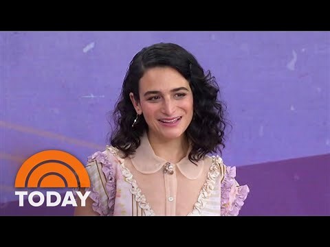 Jenny Slate Shows How She Does The Voice For ‘Marcel the Shell’