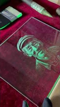 看到成品的我哭了…距离父亲去世已有一年时间，粉丝驾车800多里找手艺人刻像，世间唯有止不住对家人的思念。#思念 #家人 #画画