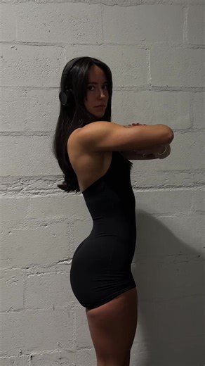 your sign to buy the soft motion all in one short because SHES THAT GOOD - @Oner Active code heather to save & support✨ - coaching available dm me - #gymromper #tampacreator #gymoutfits #gymoutfitinspo #tampatrainer