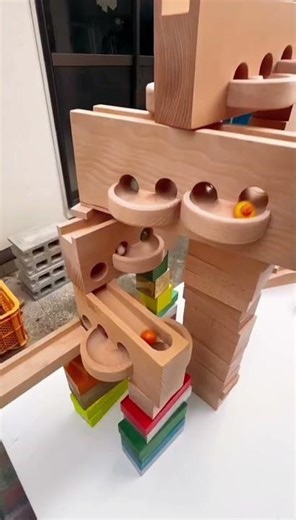Marble Run Fun | Marble Magnet World