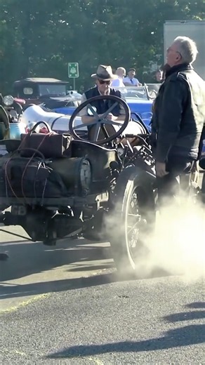 Steam, Fire and a 25-Litre V8! 🔥