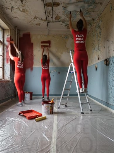 This Dirty Room Turned Into a Stunning Living Space #CaliGarage #QuickRenovation #SmartSolution