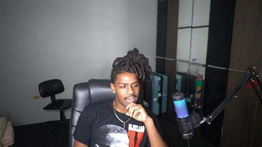 DAY 12 IN A ROW !!! Reacting to Anime !!!!