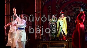 11K views · 338 reactions | Elmerülne egy jó történetben?  Lépjen be az Operett épületébe , a legjobb kezekben lesz nálunk. Leteheti az ajtónál a gondokat, szórakozhat, elmélyülhet egy másik világban. Ha vége az estének, nagy esély van rá, hogy a való élet nagy kérdései is új megvilágításba kerülnek majd.﫶 A történetek hatnak ránk, a történetek megváltoztatnak minket. ✨ | Budapesti Operettszínház | Facebook