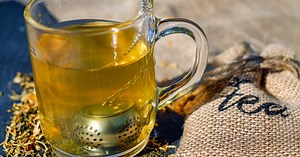 The 10 Best Teas To Help You Sleep at Night