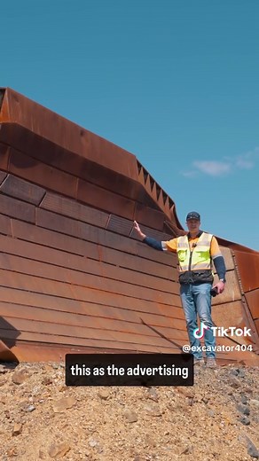 Komatsu D575A-2 Super Dozer Features and Specs