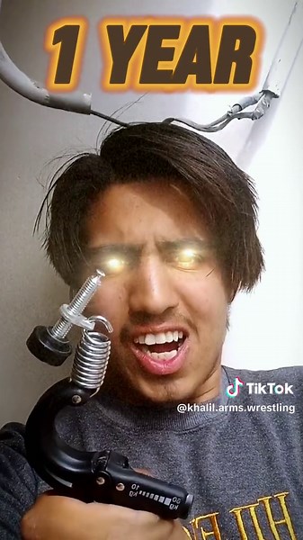 Arms wrestling 1 Year practice 🔥😈#arm #king #match #status #challenge