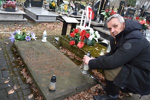 Tajemnica grobu pod Tarnowem rozwikłana. Adam Ryba odkrył miejsce pochówku właściciela Zgłobic. Miłosne listy jego syna miała cesarzowa Sisi