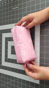 DIY Boxy Beauty Bag #fbreels #trendingreels #fbviral #easysewing #sewing #quilt #diybag #diycraft #sewist #upcycling | DIY Cheng