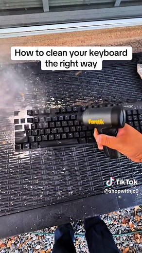 How to Properly Clean Your Keyboard