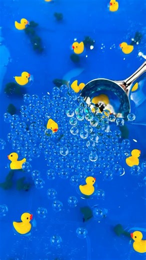 DOPE SLIMES | bubble bath — scoops🐥💦 — ‼️last chance for guaranteed delivery by Christmas‼️🎄 — this clear slime scoops so nicely and the texture is so... | Instagram