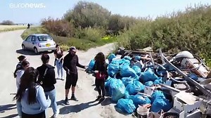 Κύπρος: Εθελοντές κάνουν ανακύκλωση και καθαρίζουν παραλίες
